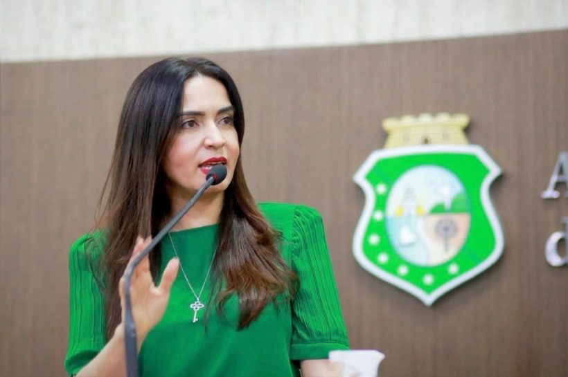 Aderlânia aprova lei que garante proteção à gestante e parturiente contra  violência obstétrica
