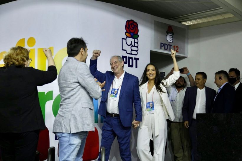 Ciro Gomes oficializa candidatura aumentando o tom das críticas à Lula e Bolsonaro