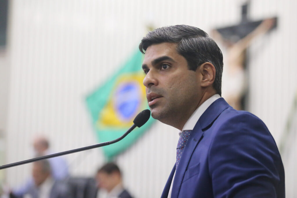 Deputado estadual Queiroz Filho. (Foto: Leomar/Assembleia Legislativa do Ceará)