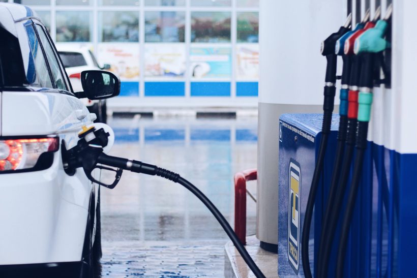 Valor médio da gasolina em Fortaleza tem queda de R$ 0,88 nesta semana