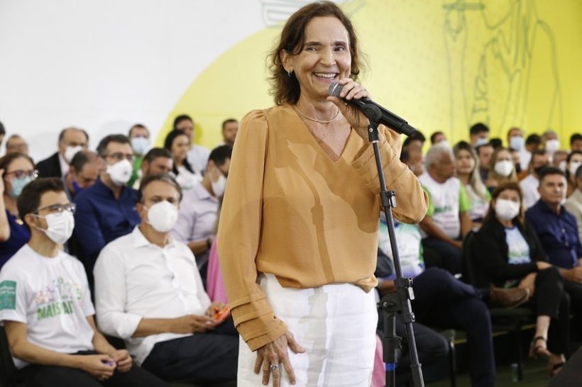 Gestão da governadora Izolda Cela tem 60,3% de aprovação dos cearenses