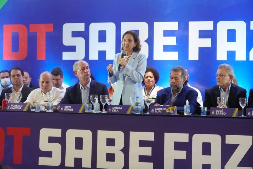 Governadora Izolda Cela se manifesta nas redes sociais após ser impedida de concorrer à reeleição