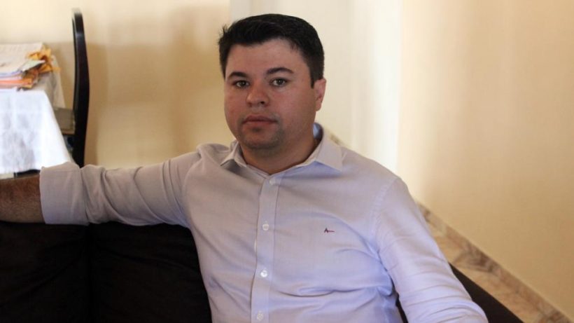 Prefeito de Jaguaribara dá adeus aos FG e passa apoiar Elmano e Camilo