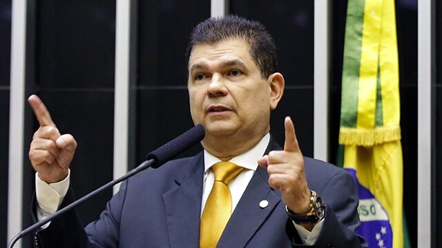 Mauro Filho afirma que rejeitou convite do Abolição para o Senado