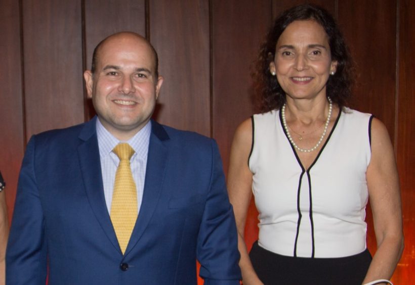 Izolda Cela e Roberto Cláudio vão à Expocrato para mostrar força política