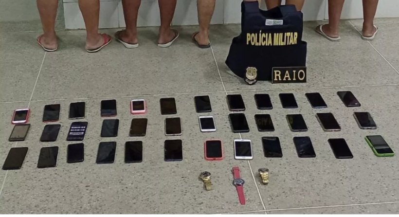 Cinco pessoas são presas com 36 celulares furtados em Jaguaribe