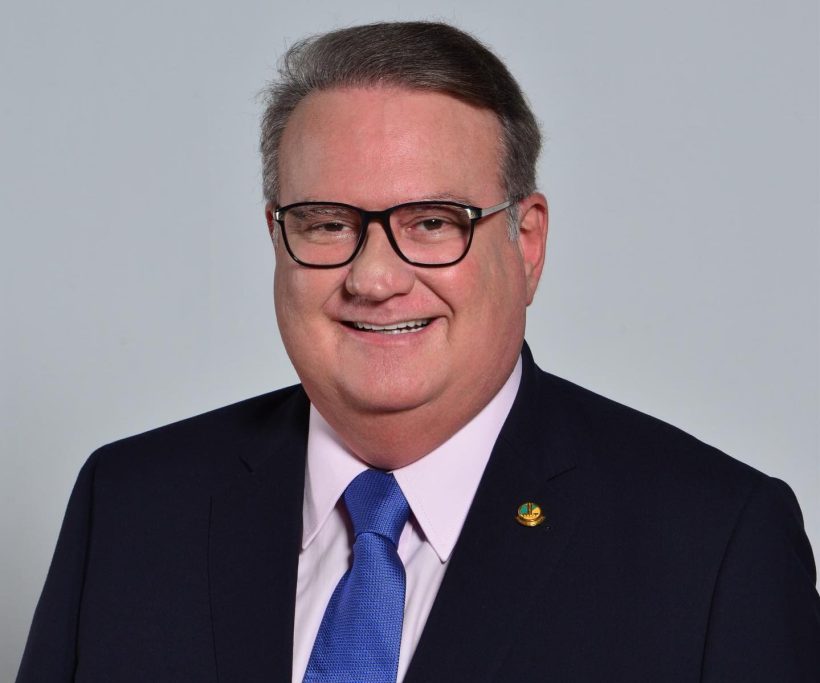 Direção do PSDB, presidida por Chiquinho Feitosa, registra ata da convenção que decidiu pela neutralidade