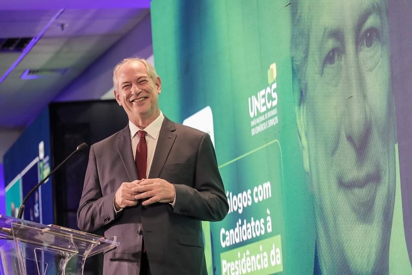 Ciro Gomes menospreza moradores da favela chamando de despreparados