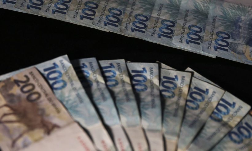 Décimo terceiro dos servidores cearenses será pago na segunda quinzena de dezembro