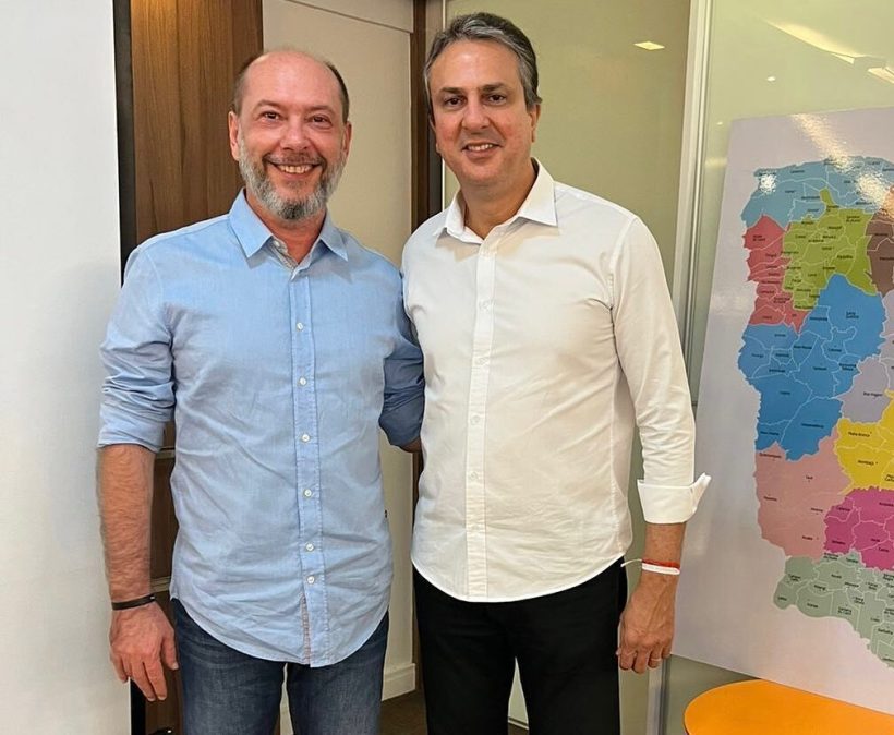Ivo Gomes anuncia apoio à candidatura de Camilo Santana ao Senado