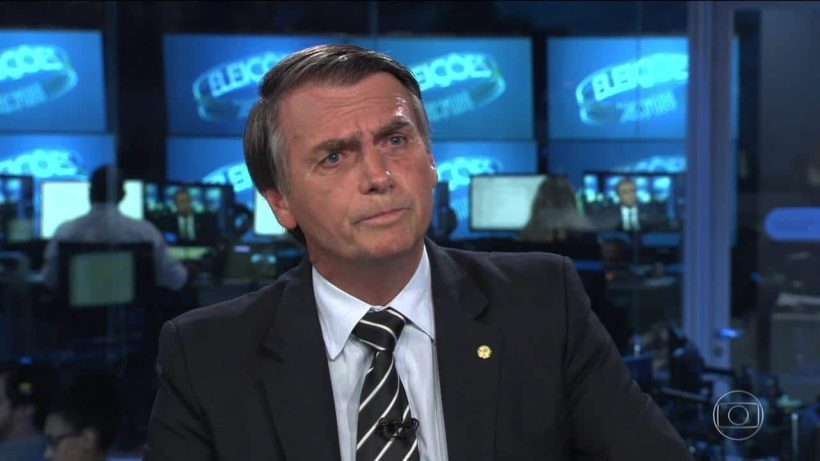 Bolsonaro diz que não tomou vacina e desconhece razões de operação da PF em sua casa
