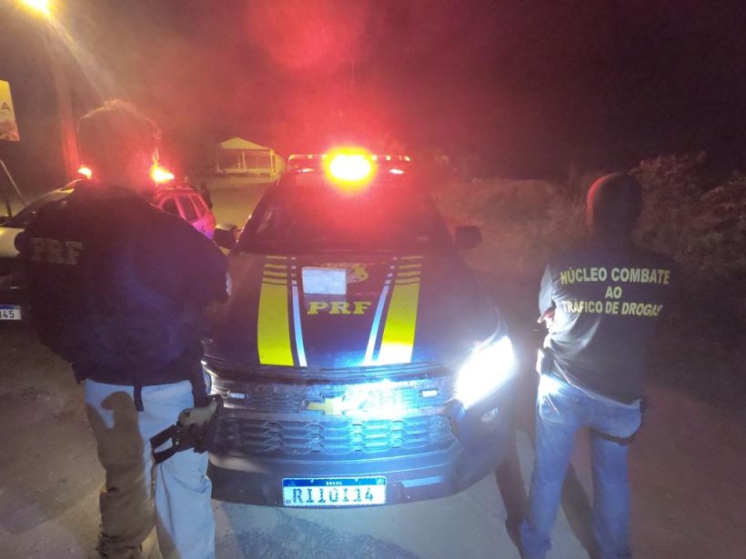 Mulher que transportava drogas para Fortaleza é presa pela Polícia Civil no município de Farias Brito