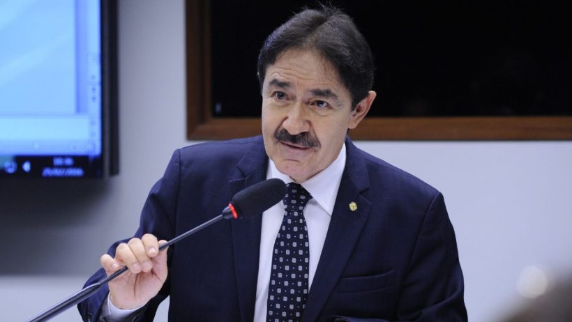 Raimundo Gomes de Matos pede desfiliação do PL para evitar expulsão do partido
