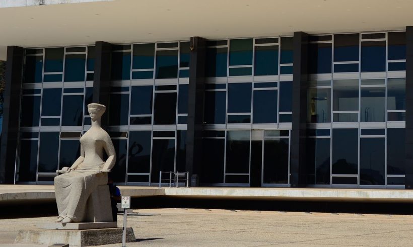 STF tem maioria para manter governador afastado e ex-secretário preso