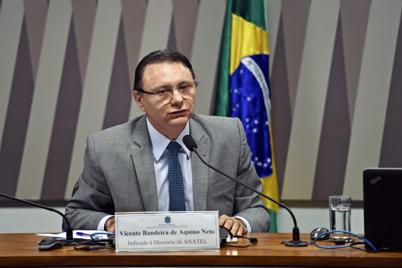 Vicente Aquino destaca importância da internet para desenvolvimento educacional