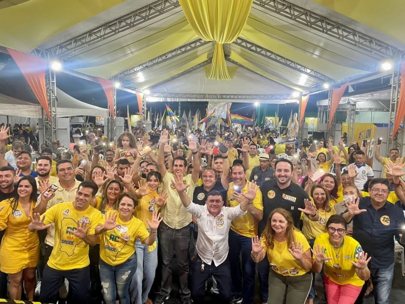Domingos Neto reúne centenas de lideranças de Fortaleza