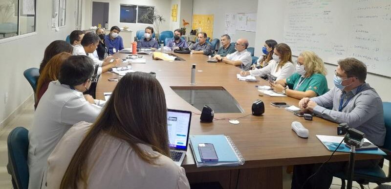 Reunião discute estruturação de unidade de AVC no Hospital Regional Norte em Sobral