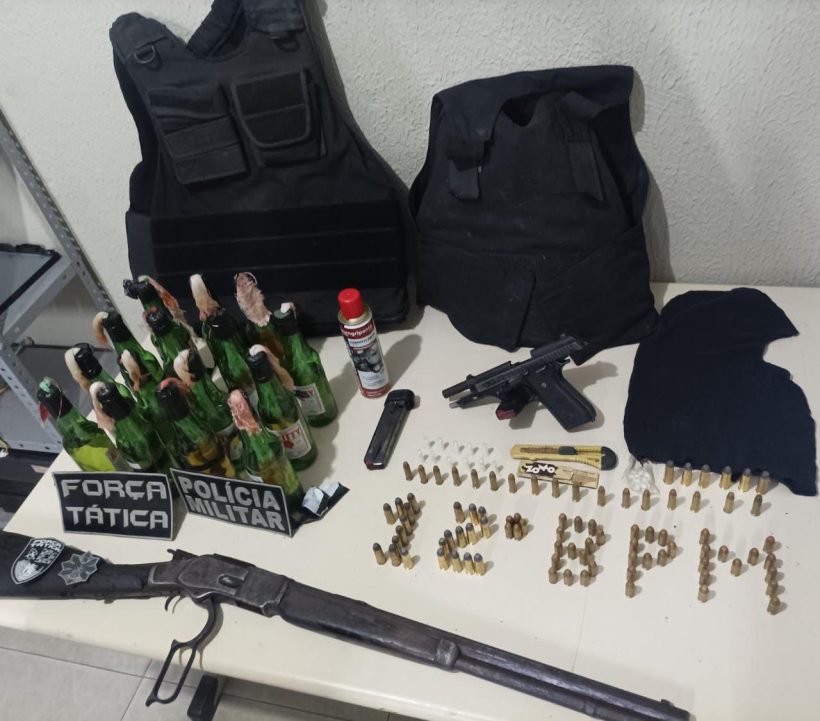 Operação da PM apreende artefatos explosivos e armas em Caucaia