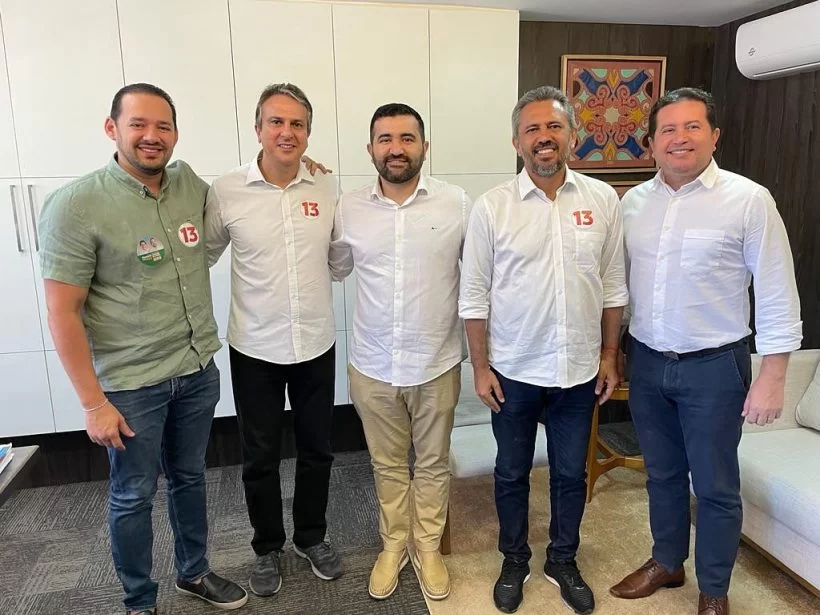 Prefeito de Catarina oficializa apoio a Eunício para deputado federal e Danniel Oliveira para estadual