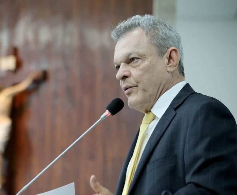 Sarto sanciona lei que cria carteira de identificação da pessoa com transtorno do espectro autista