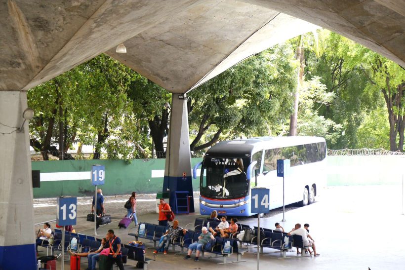 Arce atua para garantir emissão de passagens gratuitas para segundo turno das eleições