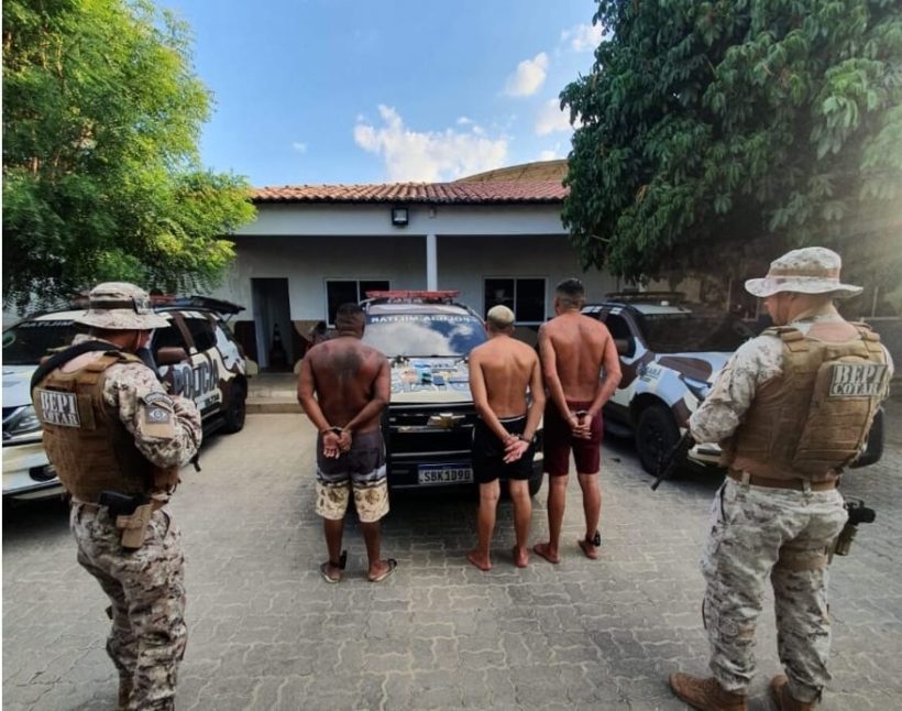 Polícia captura três homens suspeitos de tráfico de droga e porte ilegal de arma de fogo em Boa Viagem