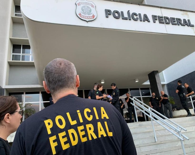 Polícia Federal faz operação para apurar desvios na contratação de médicos e enfermeiros em Redenção