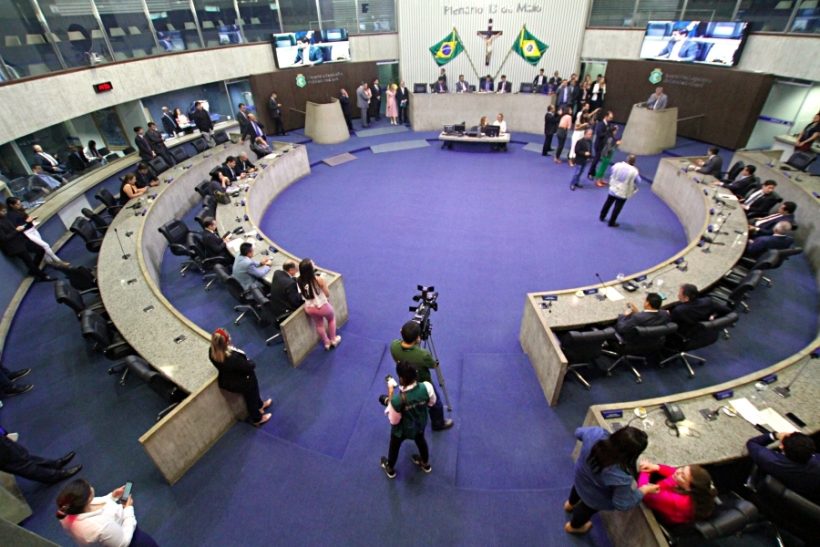 Alece aprova novo Refis que concede descontos de até 100% em dívidas fiscais estaduais