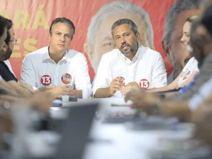 "A maior liderança popular do Ceará", diz Elmano de Freitas sobre Camilo Santana