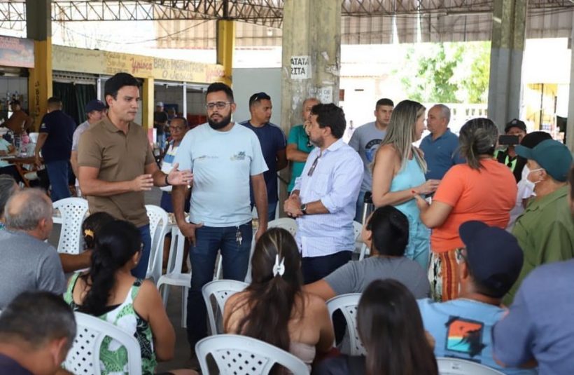 Vice-prefeito de Pacatuba dialoga com permissionários na rodoviária do município