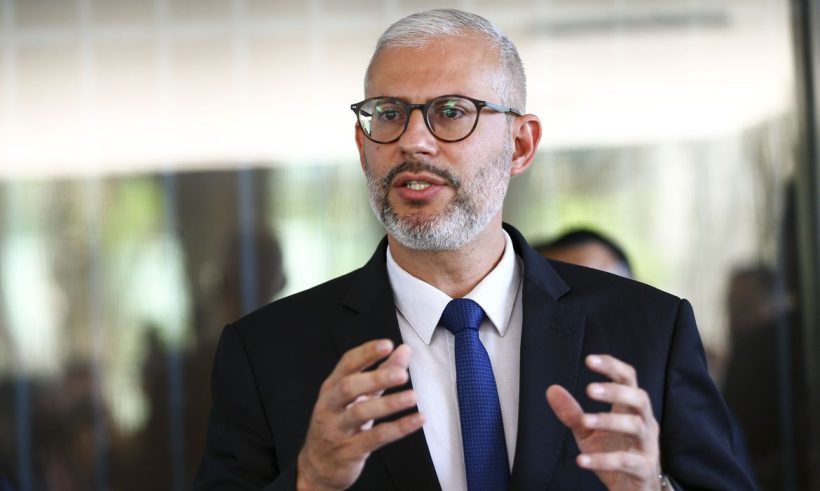 Ministro da Educação anuncia desbloqueio de verbas para universidades e institutos federais