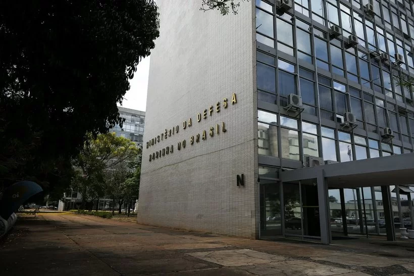 Militar da FAB mata colega com tiro na cabeça dentro do Ministério da Defesa em Brasília