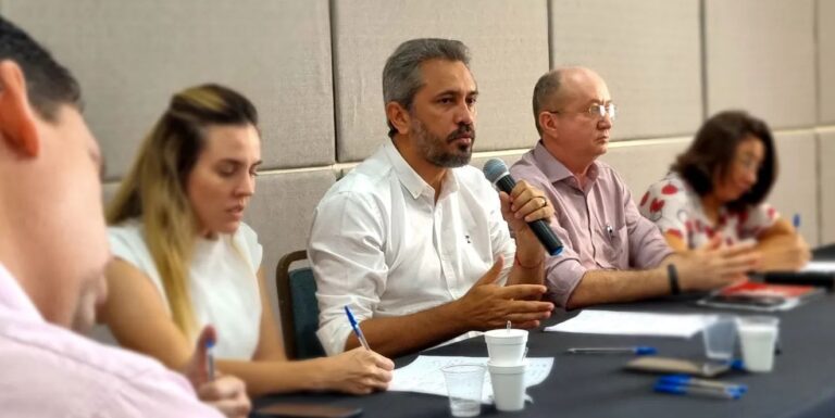 Elmano se reúne com partidos aliados no primeiro turno das eleições para o Governo do Ceará
