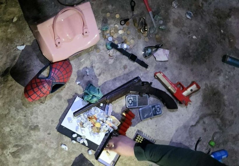 PMCE apreende drogas, arma e munições abandonados em via pública no Jangurussu