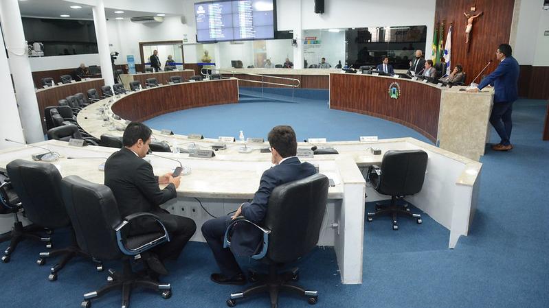 Comissão da Câmara de Fortaleza aprova isenções na taxa do lixo e proposta segue para o plenário