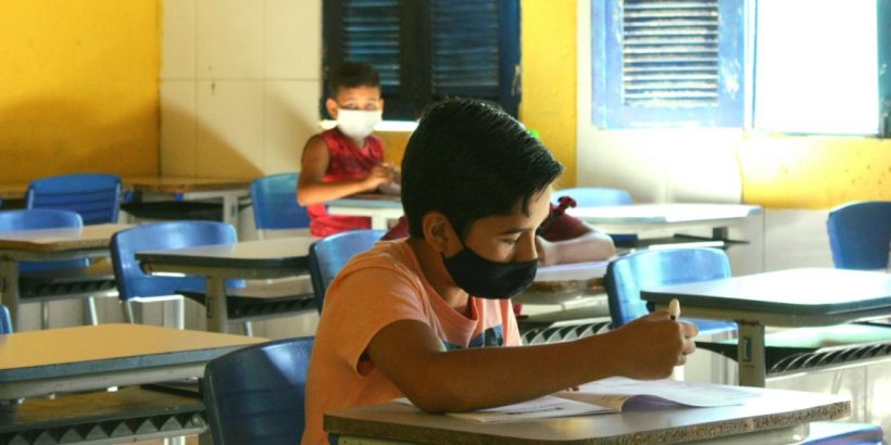 Uso de máscara em escolas e prédios públicos volta a ser obrigatório em Barbalha