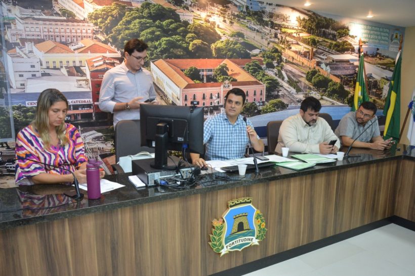 Taxa do lixo avança: proposta é aprovada em Comissões da Câmara Municipal