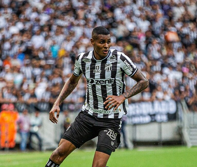 Ceará informa que atacante Cléber foi flagrado em exame antidoping