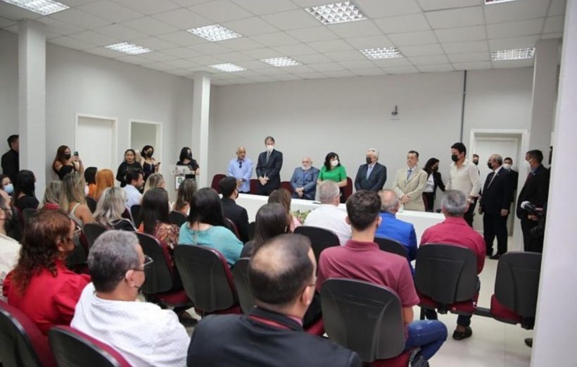 Rafael Marques participa de solenidade de entrega do Fórim de Pacatuba