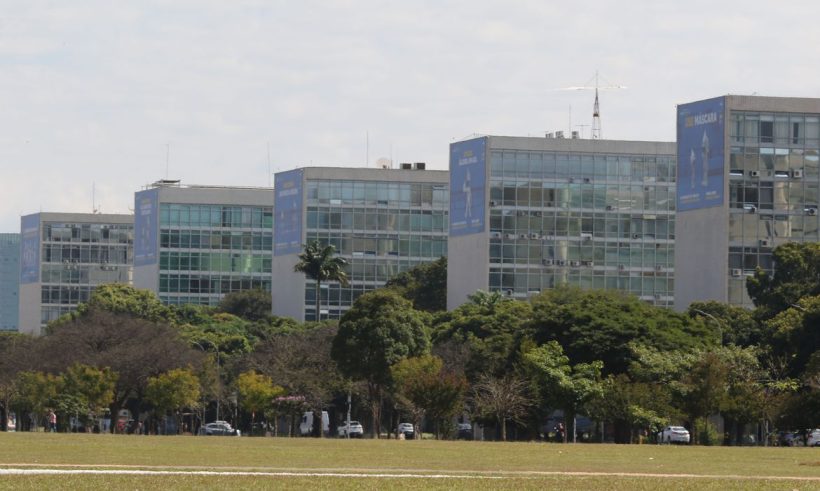 Além de Camilo, Lula anuncia nome de 15 ministros que vão compor sua equipe
