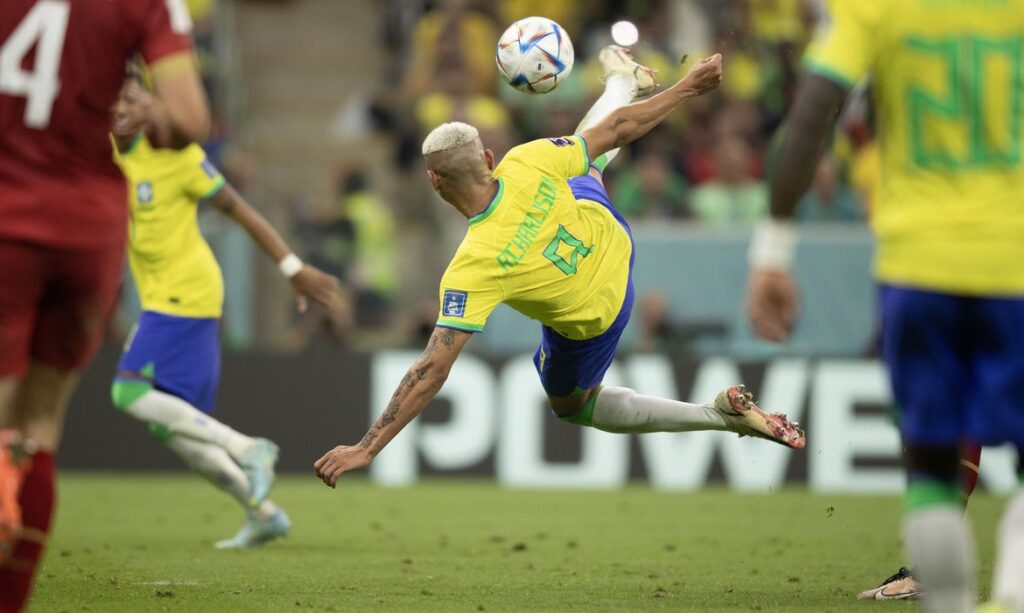 Gol de Richarlison contra a Sérvia, na Copa do Mundo. (Foto: Lucas Figueiredo/CBF)