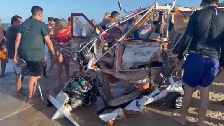 Aeronave ultraleve cai na praia do presídio, em Aquiraz; piloto morre no local