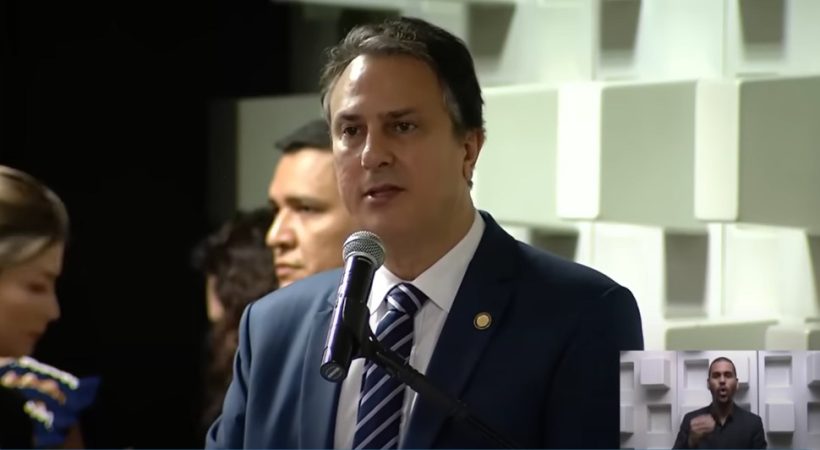 Camilo Santana define prioridades à frente do Ministério da Educação