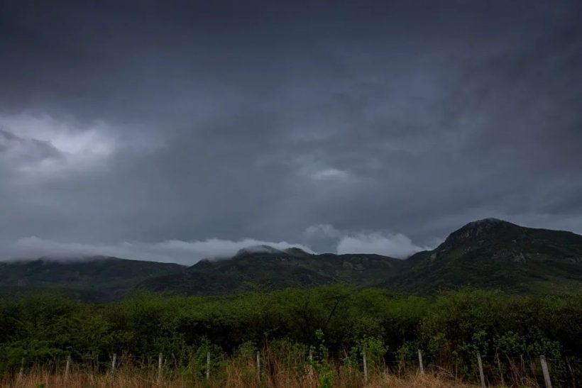 Chuva é registrada em mais de 60 cidades no Ceará nesta segunda-feira