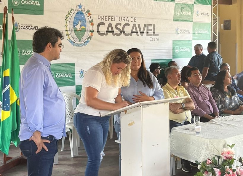 Cascavel empossa 134 concursados; servidores vão reforçar secretarias do Município