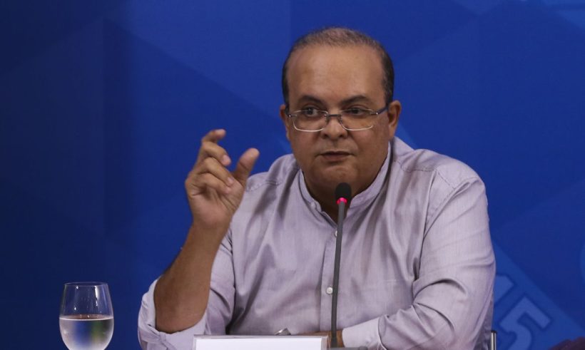 Governador afastado do DF, Ibaneis Rocha, entregará celular à PF na segunda-feira