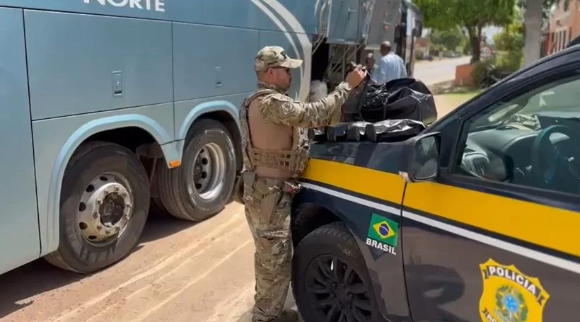 PRF apreende "supermaconha" em ônibus interestadual com destino a Fortaleza