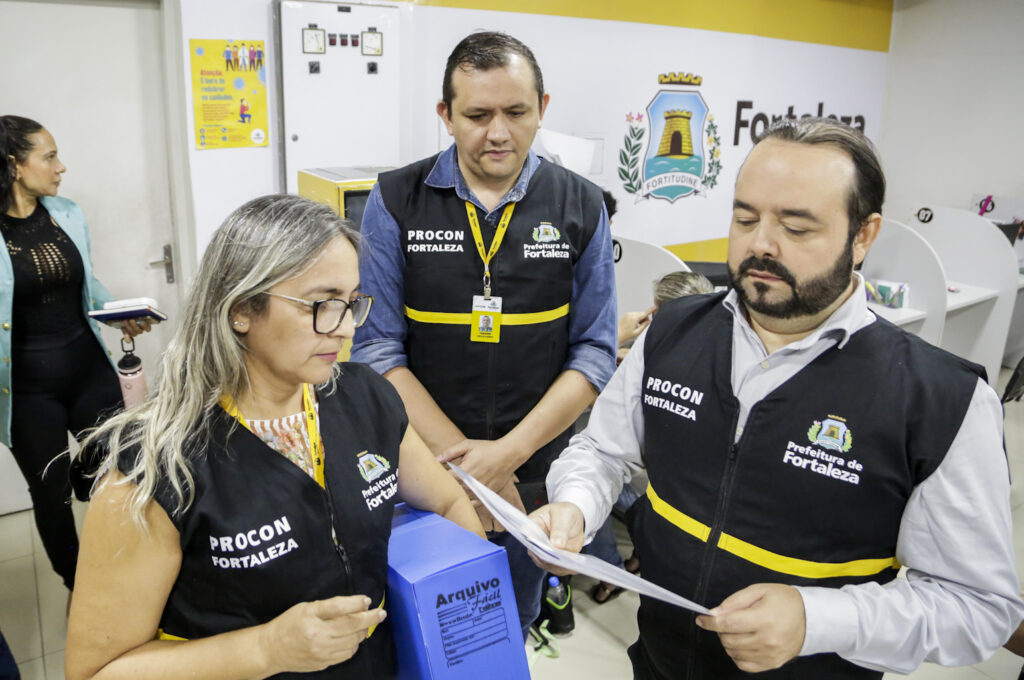 07.02.2023 - Fortaleza, Ceará, Brasil: Procon Fortaleza deflagra operação contra empresas que oferecem empréstimos e crédito consignado para aposentados. (Foto: Thais Mesquita)