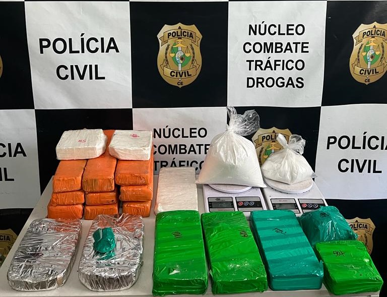 PC-CE apreende 13 quilos de drogas em terreno de casa abandonada no Crato