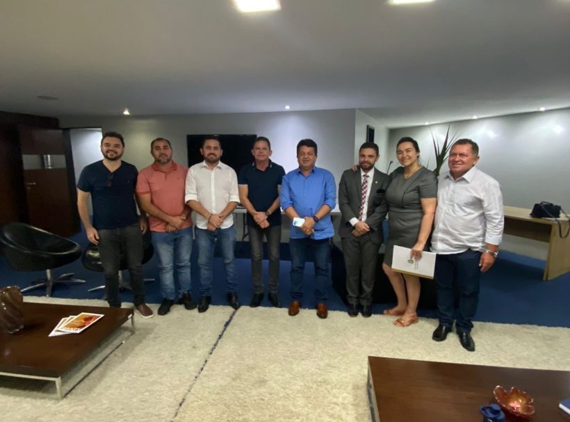 Oito deputados estaduais “acampam” na Assembleia Legislativa para discursarem nesta quarta (1º)